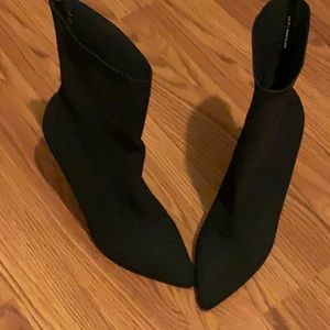 Women’s Steve Madden sock bootie 7.5